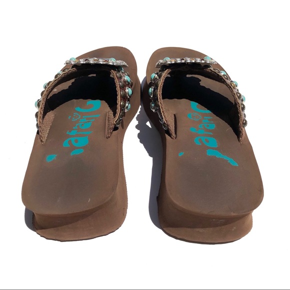 JEWELED FLIP FLOPS - Picture 5 of 8